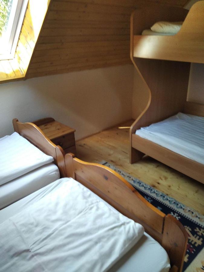 Sziklakert - Eletorom Vendeghaz Rimetea Exteriér fotografie