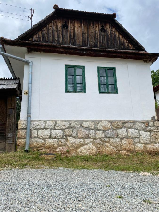 Sziklakert - Eletorom Vendeghaz Rimetea Exteriér fotografie